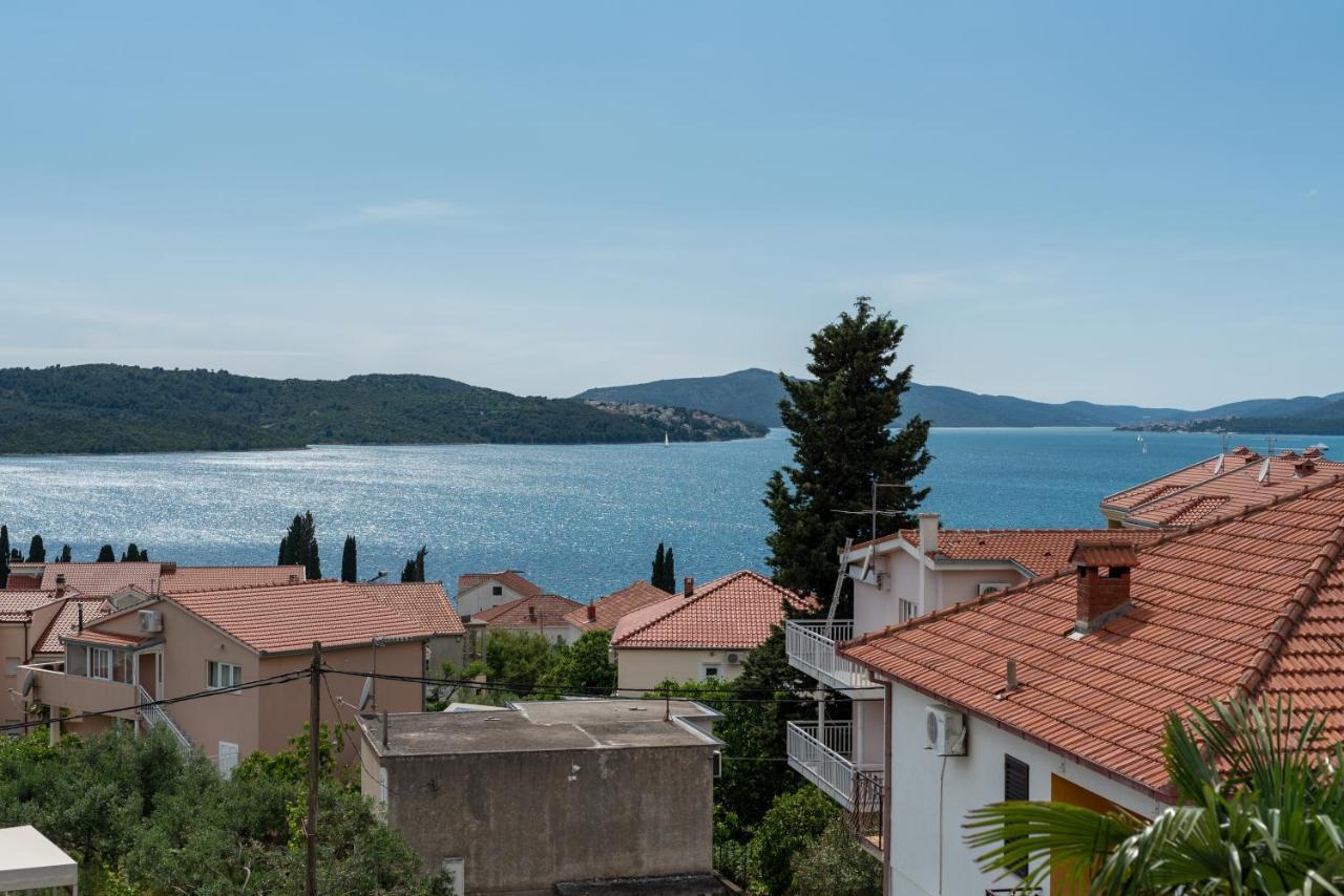 Eight By Kuzmanic * Trogir
